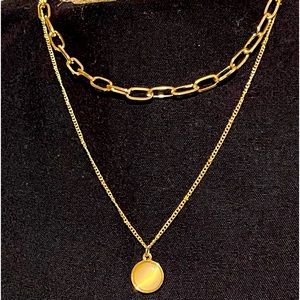 Dual chain necklace